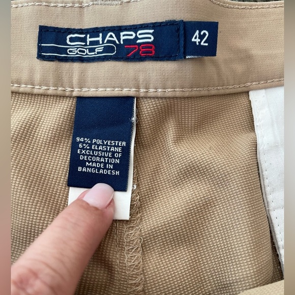 🔥⛳️Chaps golf shorts size 42 tan cargo style. Like new with stretch! - Picture 4 of 8